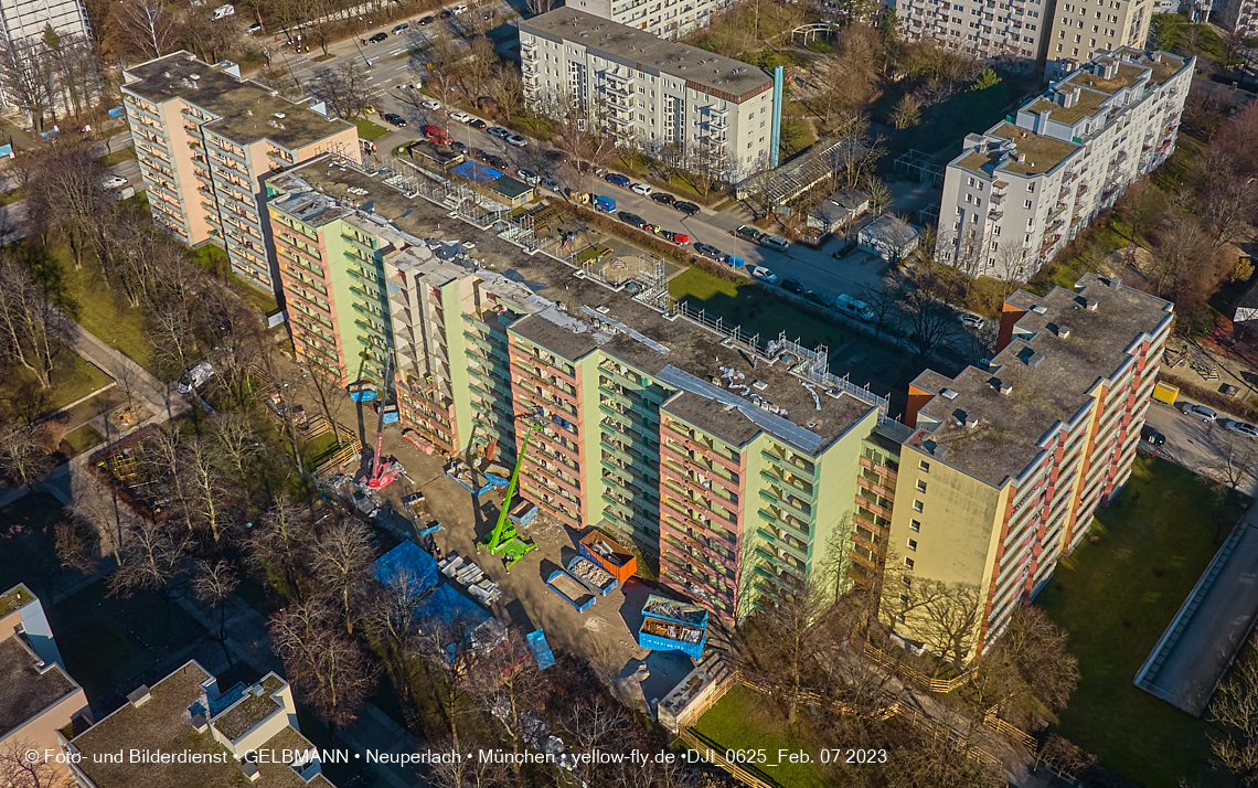 07.02.2023 - Luftbilder von der Sanierung in der Kurt-Eisner-Straße in Neuperlach